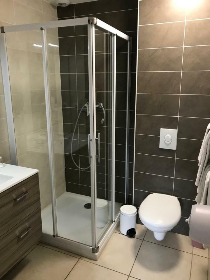 Auberge Des Baronnies LʼÉpine Екстериор снимка